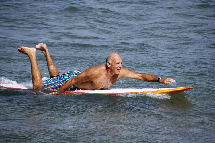 Envelhecimento: o número de surfistas seniores ativos aumentou nas últimas décadas |  Foto: Shutterstock