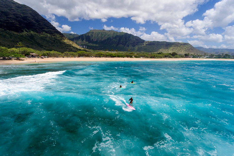 Onda de rebote: um fenômeno natural raro no qual você pode surfar |  Foto: Shutterstock