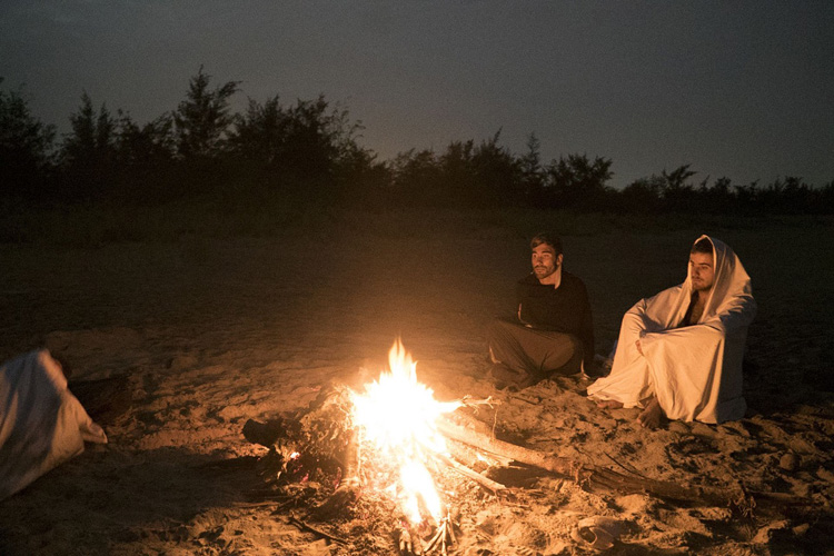 Aritz, Natxo, Kepa e Jon: uma noite com caranguejos e mosquitos | Foto: Aspuru