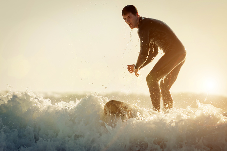Surfistas iniciantes: eles precisam de pranchas estáveis, resistentes, duráveis, seguras e confortáveis ​​|  Foto: Shutterstock