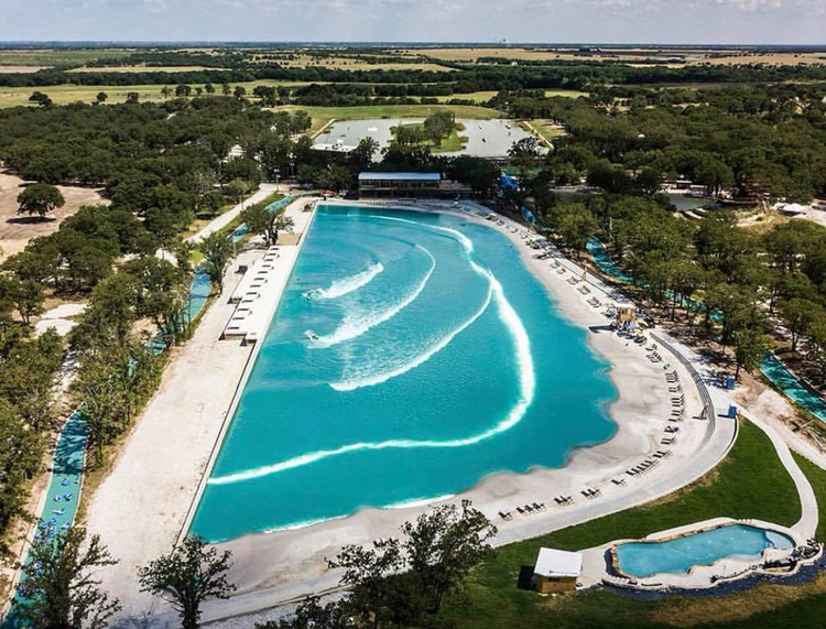 BSR Surf Resort: A piscina de ondas está localizada em Waco, Texas |  Foto: BSR Cable Park
