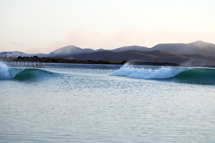 Surf Lakes: piscina de ondas pode produzir até 2.400 ondas perfeitas para o surfe |  Foto: `` surf lakes ''