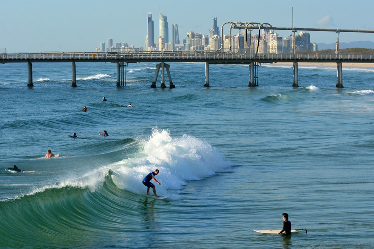 Lineups lotados: site de surfe ganhando força em pontos de surfe lotados |  Foto: Shutterstock