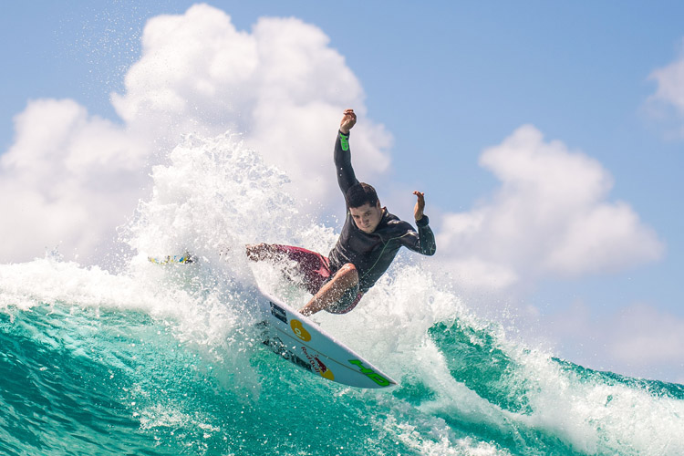 Adriano De Souza: Campeão Mundial de Surf 2015