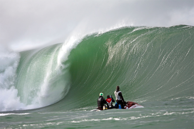 Mullaghmore: a mãe de todas as ondas irlandesas |  Foto: Bundoran Surf Company