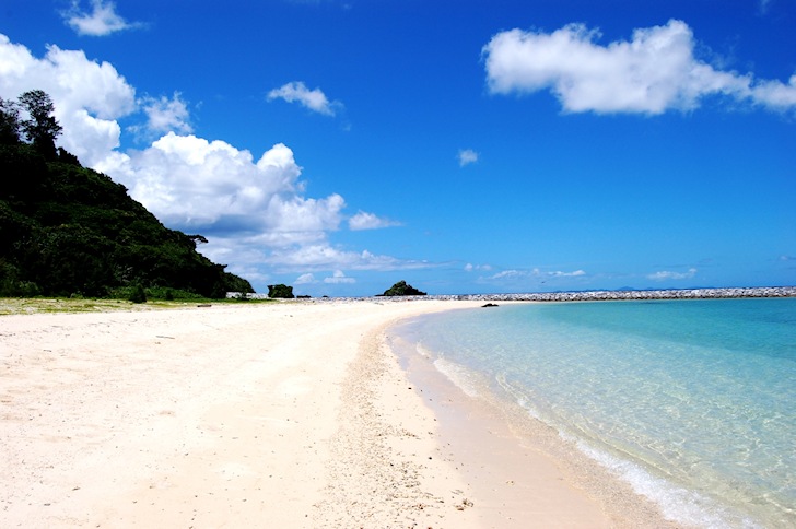 Praia Branca, Japão: areia branca, ondas transparentes