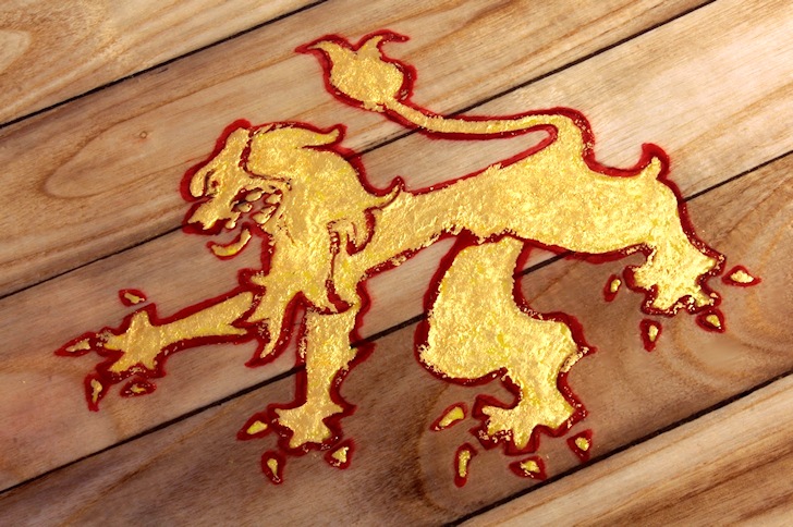 The Rampant: The Dragon Inlay de Roy Stuart em ouro de 23 quilates